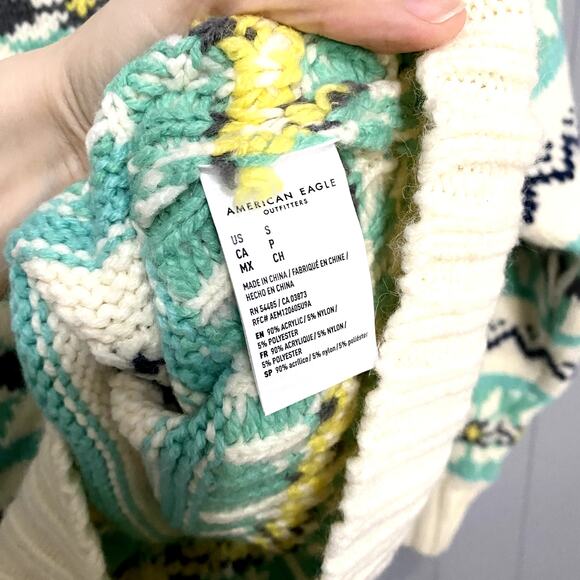 NEW American Eagle Blue Cream Oversized Fairisle Mock Neck Sweater S - Picture 3 of 7